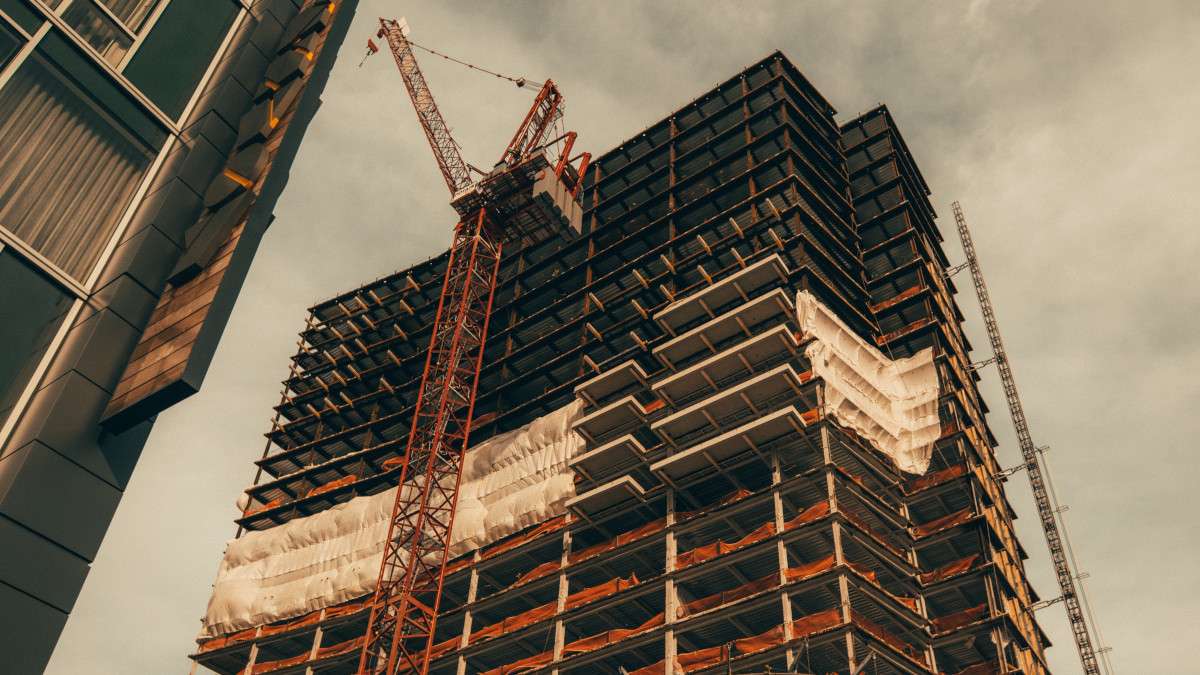 Real Estate & Construction